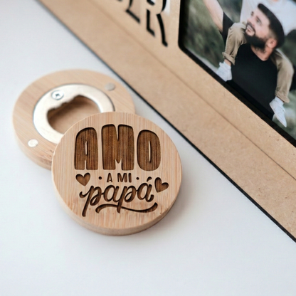 Pack Regalo Papá: Marco de Fotos de Madera "Papi eres el MEJOR" + Abridor Grabado