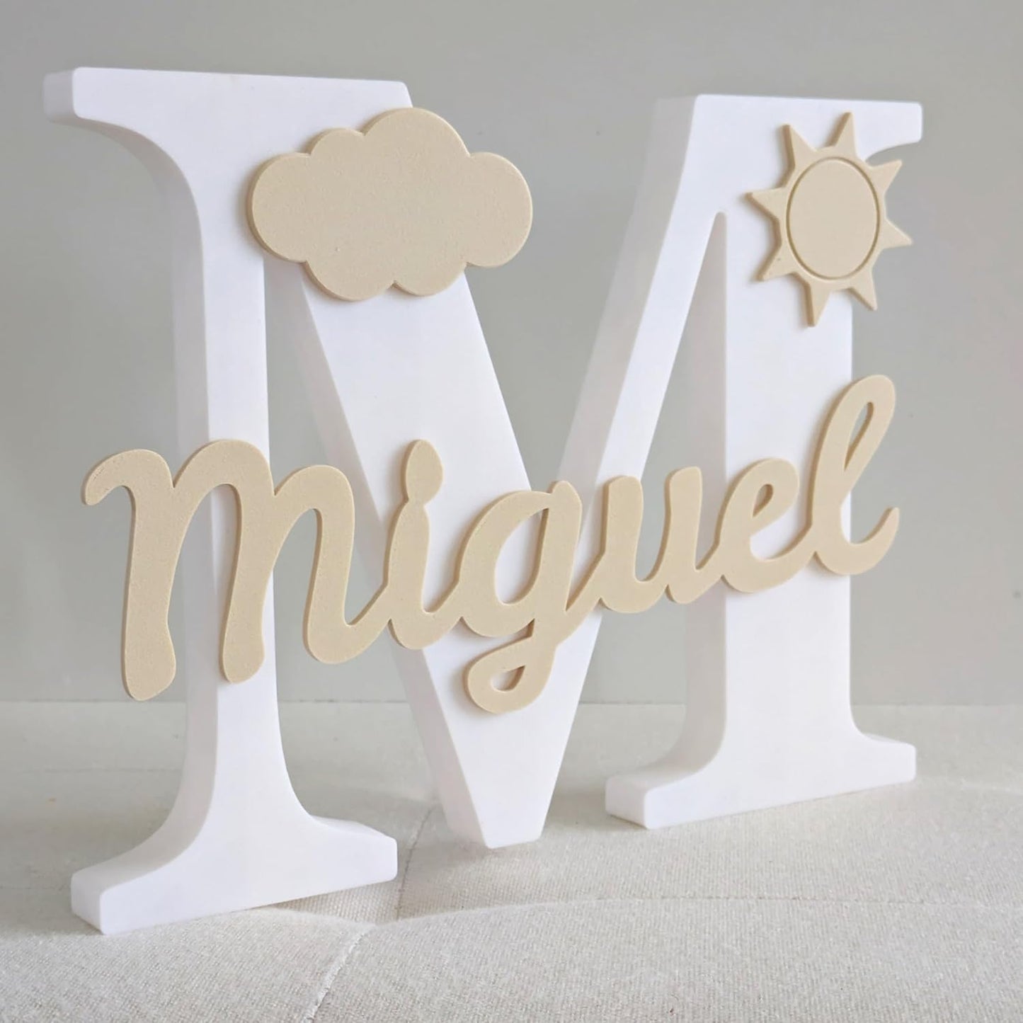 Letra Decorativa Personalizada con Siluetas